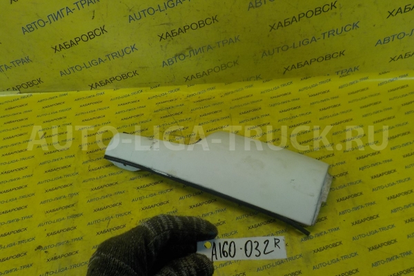 Щека Nissan Atlas QD32 Щека QD32 1998  61262-0T030