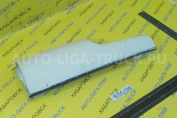 Щека Nissan Atlas TD27 Щека TD27 1997 61263-0T030 Щека Nissan Atlas TD27 Щека TD27 1997 61263-0T030