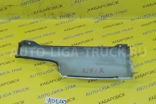 Щека Nissan Atlas TD27 Щека TD27 1997  61262-0T030