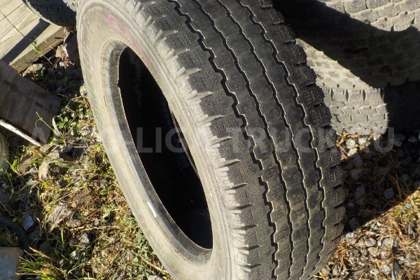 Шина  225/65 R17.5 116/114L LT  BRIDGESTONE Blizzak W965  HJE2907 Шина    R17-5