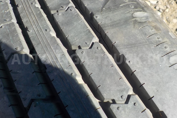 Шина 215/65 R15 110/108L LT BRIDGESTONE R202 CNN1503 Шина 4HF1 1996 R15 Шина 215/65 R15 110/108L LT BRIDGESTONE R202 CNN1503 Шина 4HF1 1996 R15