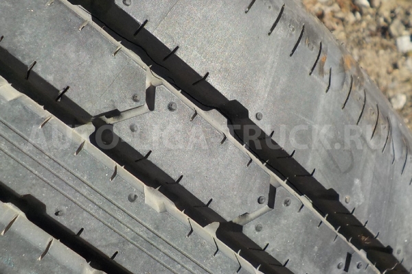 Шина 215/65 R15 110/108L LT  BRIDGESTONE R202  CNN1503 Шина 4HF1 1996  R15