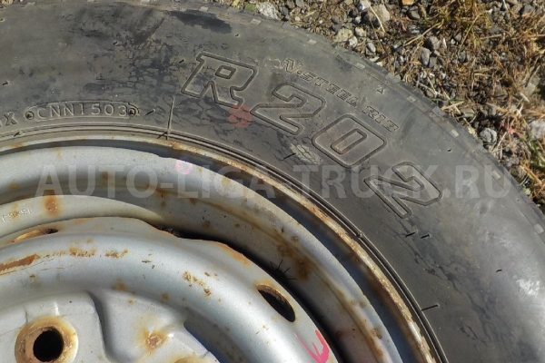 Шина 215/65 R15 110/108L LT  BRIDGESTONE R202  CNN1503 Шина 4HF1 1996  R15