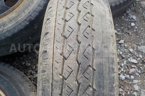 Шина 205/80 R15 109/107L LT   BRIDGESTONE Duravis R670  JCL0808  Шина 4HG1 2002  R15