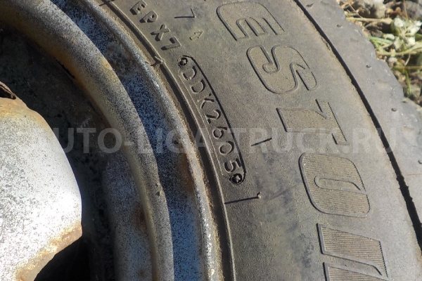Шина Nissan Atlas QD32 Шина QD32 2005 R15 Шина Nissan Atlas QD32 Шина QD32 2005 R15
