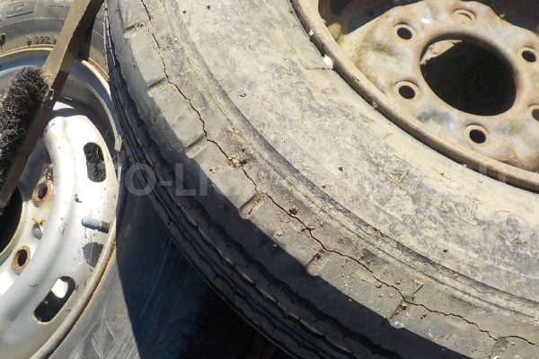 Шина 215/60 R15,5 110/108L LT   YOKOHAMA Шина TD23 1988  R14