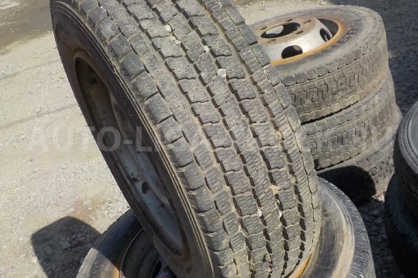 Шина Nissan Atlas TD27 Шина TD27 1993  R15