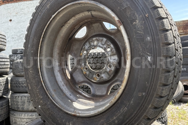 Шина Nissan Atlas TD27 Шина TD27 1995  215
