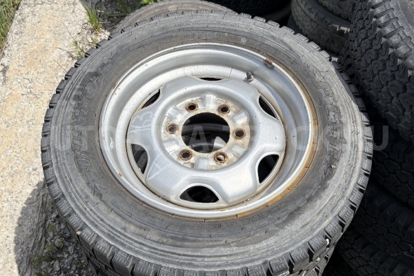 Шина Nissan Atlas TD27 Шина TD27 1995  215
