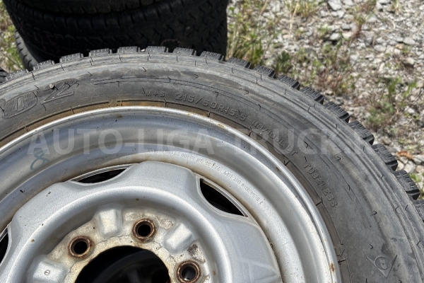 Шина Nissan Atlas TD27 Шина TD27 1995  215