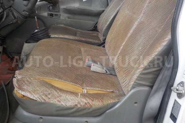 СИДЕНИЕ Mitsubishi Canter 4D33 СИДЕНИЕ 4D33 1994  MC139397