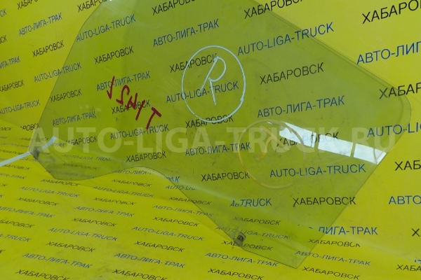 Стекло двери Mazda Titan 4HG1 Стекло двери 4HG1 2000  W611-59-511A