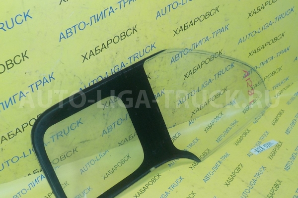 Стекло двери Nissan Atlas TD27 Стекло двери TD27 1993  80319-0T000