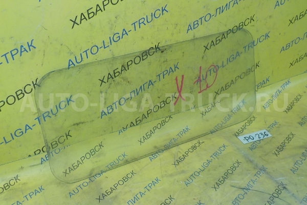 Стекло заднее Стекло заднее    64811-37020