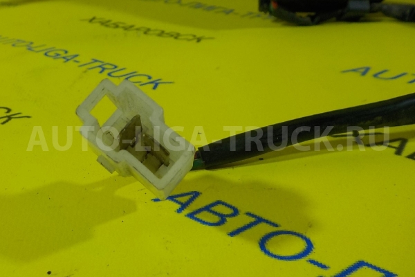 СТЕКЛОПОДЪЁМНИК Mitsubishi Canter 4D32 СТЕКЛОПОДЪЁМНИК 4D32 1991  MB394578