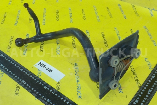 СТОЙКА ЗЕРКАЛА Isuzu Elf СТОЙКА ЗЕРКАЛА    8-97853-027-9