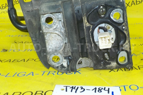 СТОЙКА ЗЕРКАЛА Mazda Titan 4HG1 СТОЙКА ЗЕРКАЛА 4HG1 2000  W621-69-180E