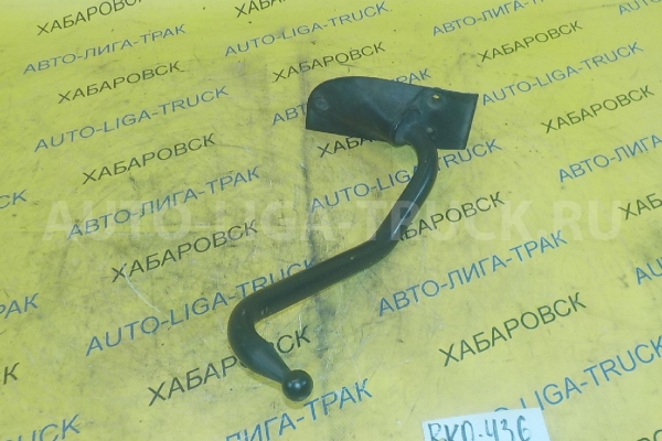 СТОЙКА ЗЕРКАЛА Mitsubishi Canter СТОЙКА ЗЕРКАЛА    MB094870