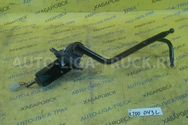 СТОЙКА ЗЕРКАЛА Mitsubishi Canter 4D33 СТОЙКА ЗЕРКАЛА 4D33 1999  MC140563