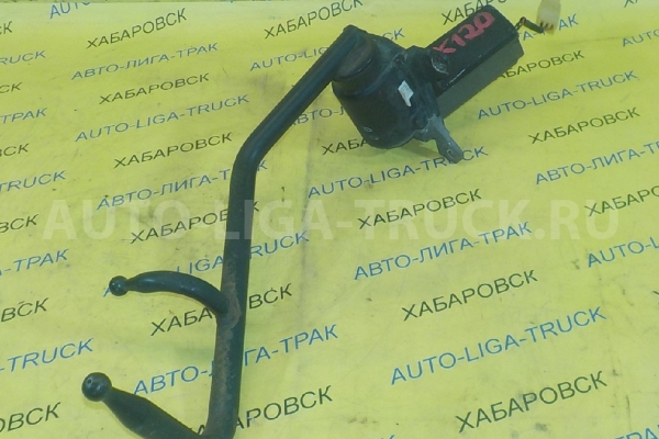 СТОЙКА ЗЕРКАЛА Mitsubishi Canter 4D35 СТОЙКА ЗЕРКАЛА 4D35 1997  MC140564