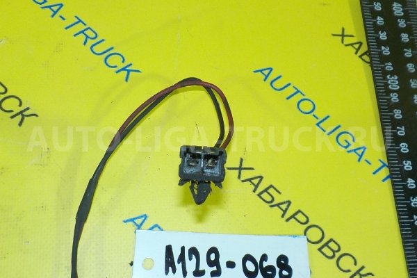 Туманка Nissan Atlas TD27 Фара противотуманная TD27 2001 26150-0T000 Туманка Nissan Atlas TD27 Фара противотуманная TD27 2001 26150-0T000