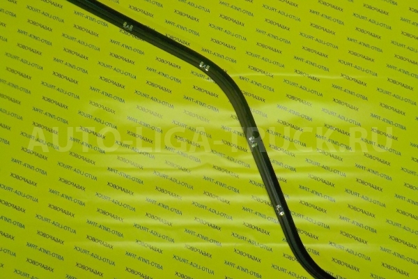 Уплотнитель стекла двери Isuzu Elf Левый наружний Уплотнитель двери 8-97855-293-1 Уплотнитель стекла двери Isuzu Elf Левый наружний Уплотнитель двери 8-97855-293-1