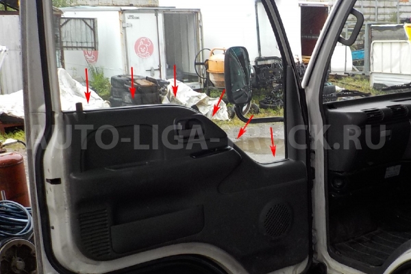 Уплотнитель стекла двери Isuzu Elf Уплотнитель двери    8-97852-118-5