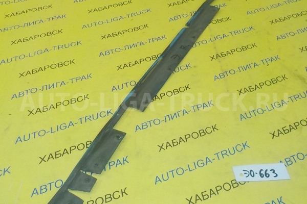 Уплотнитель стекла двери Isuzu Elf Уплотнитель двери    8-97852-093-2