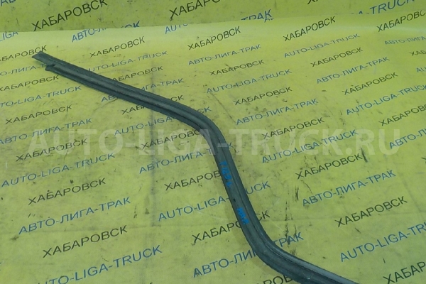 Уплотнитель двери Mazda Titan 4HG1 Уплотнитель двери 4HG1 2003  W610-50-651A