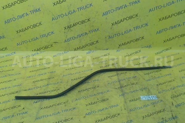 Уплотнитель двери Mazda Titan 4HG1 Уплотнитель двери 4HG1 2003  W610-50-651A