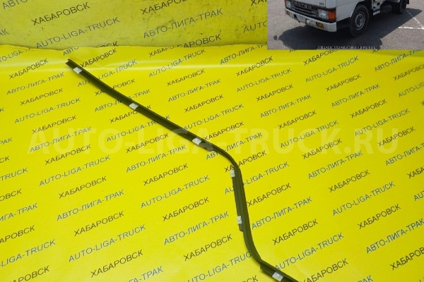Уплотнитель стекла двери Mitsubishi Canter ПРАВЫЙ НАРУЖНИЙ Уплотнитель двери    MB394617