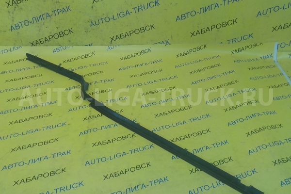 Уплотнитель двери Nissan Atlas TD27 Уплотнитель двери TD27 1997  80835-0T002