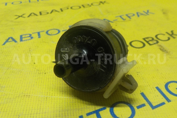 Вакуумный клапан Nissan Atlas TD27 Вакуумный клапан TD27 1991  17330-U7400