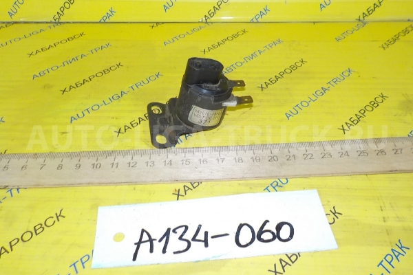 Вакуумный клапан Nissan Atlas FD42 Вакуумный клапан FD42 1994  582610-7800