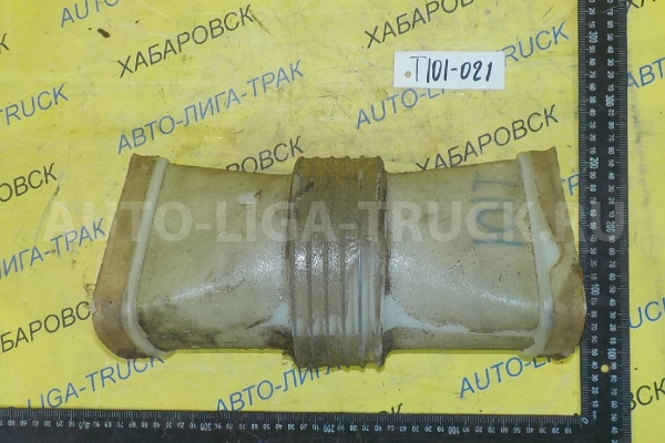 Воздуховод Mazda Titan 4HG1 Воздуховод 4HG1 1995  W222-61-15X