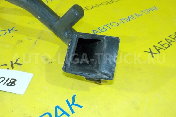 Воздуховод Nissan Atlas QD32 Воздуховод QD32 2001  27811-0T010