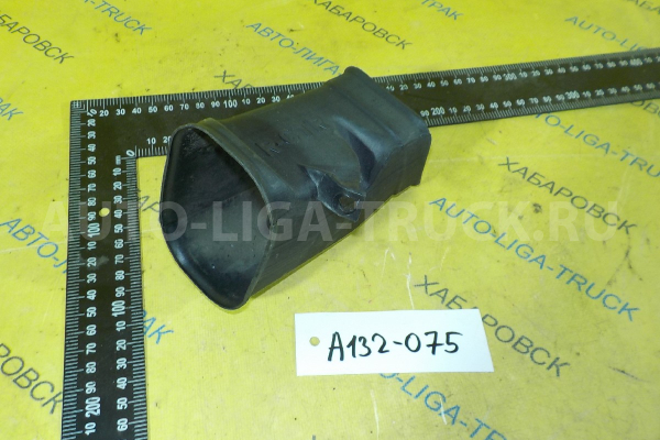 Воздуховод Nissan Atlas TD23 Воздуховод TD23 1993  27872-0T000