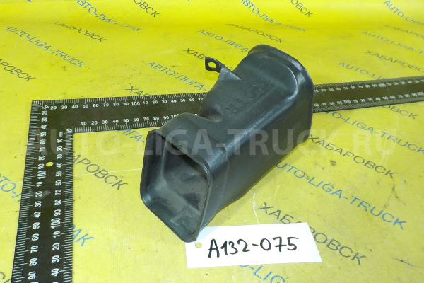 Воздуховод Nissan Atlas TD23 Воздуховод TD23 1993  27872-0T000