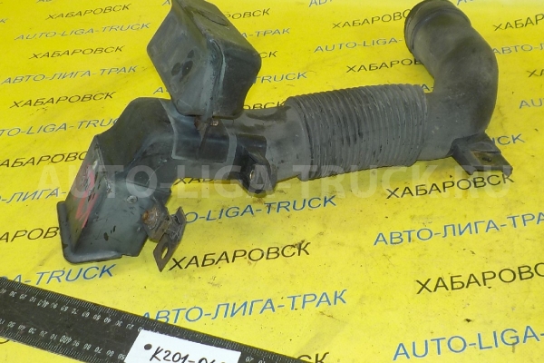 ВОЗДУХОЗАБОРНИК Mitsubishi Canter 4M40 ВОЗДУХОЗАБОРНИК 4M40 2000  MC111191