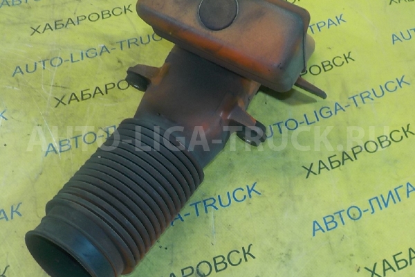 ВОЗДУХОЗАБОРНИК Mitsubishi Canter 4M51 ВОЗДУХОЗАБОРНИК 4M51 2000  ME294056