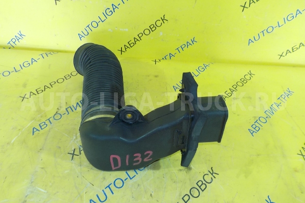 ВОЗДУХОЗАБОРНИК Toyota Dyna, Toyoace S05D ВОЗДУХОЗАБОРНИК S05D 2003  53981-37060