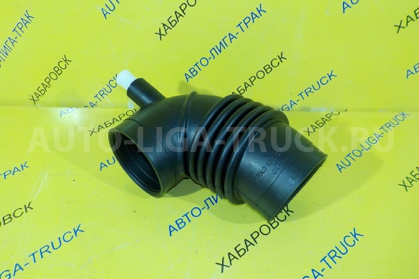 Впускной патрубок Mazda Titan Впускной патрубок    TFA3-13-220