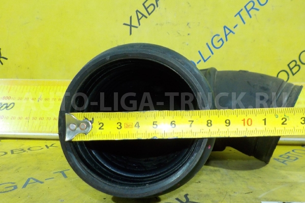 Впускной патрубок Mazda Titan 4HF1 Впускной патрубок 4HF1 1998  YJ02-13-221A