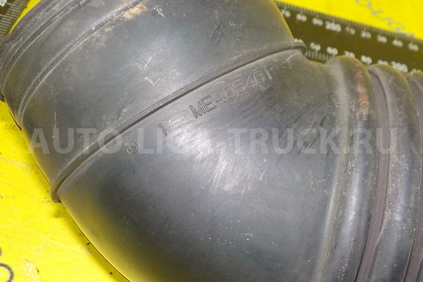 Впускной патрубок Mitsubishi Canter 4M51 Впускной патрубок 4M51 2003  ME405461