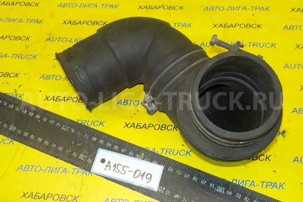 Впускной патрубок Nissan Atlas ED33 Впускной патрубок ED33 1988  16578-T9001