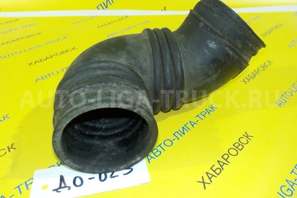 Впускной патрубок Toyota Dyna, Toyoace Впускной патрубок    17881-54400