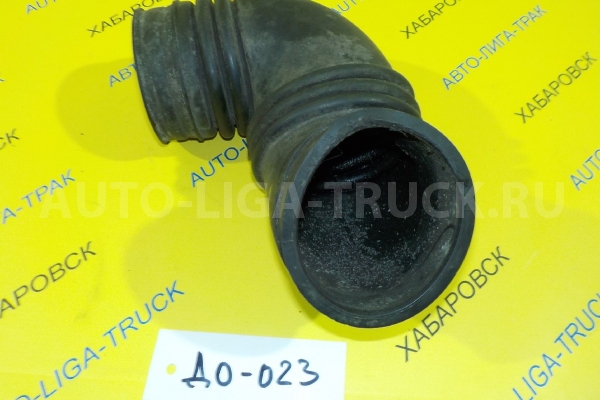 Впускной патрубок Toyota Dyna, Toyoace Впускной патрубок    17881-54400