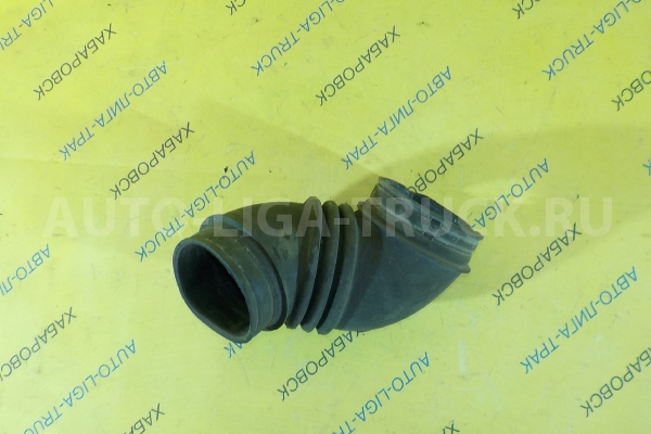 Впускной патрубок Toyota Dyna, Toyoace 15B Впускной патрубок 15B 1996  17881-58270