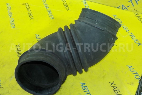 Впускной патрубок Toyota Dyna, Toyoace 15B Впускной патрубок 15B 1997  17881-58270