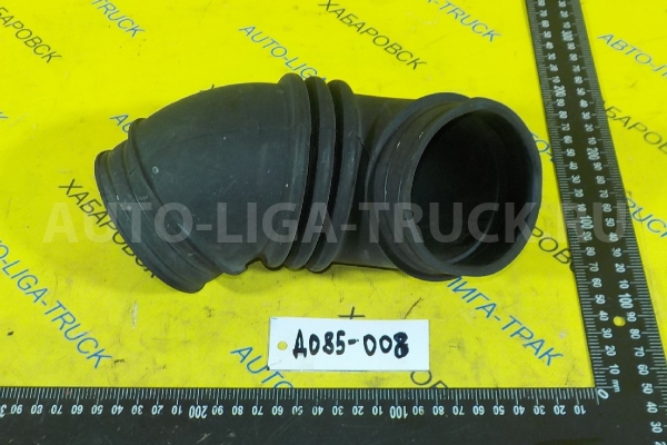 Впускной патрубок Toyota Dyna, Toyoace 15B Впускной патрубок 15B 1997  17881-58270